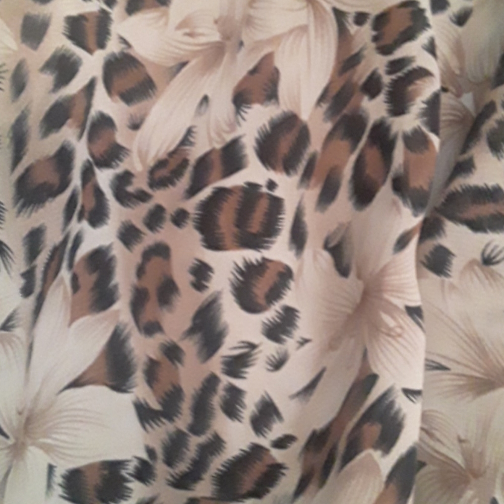 ❤Flowy Leopard Skirt❤ - Picture 3 of 10